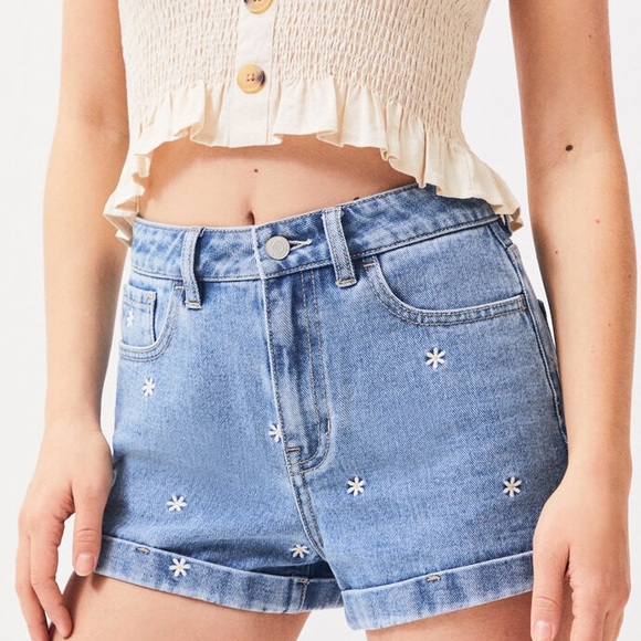 SHORTS + SKIRTS MYSTERY BOX - Picture 5 of 13